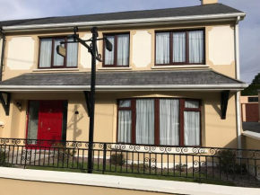 No 4 Fair Hill House Town Centre Free Parking WiFi sleeps 9